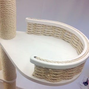 Floor-to-ceiling cat tree Cat basket Handmade Luxury Cat Furniture Custom height Custom baskets and shelves Bild 9