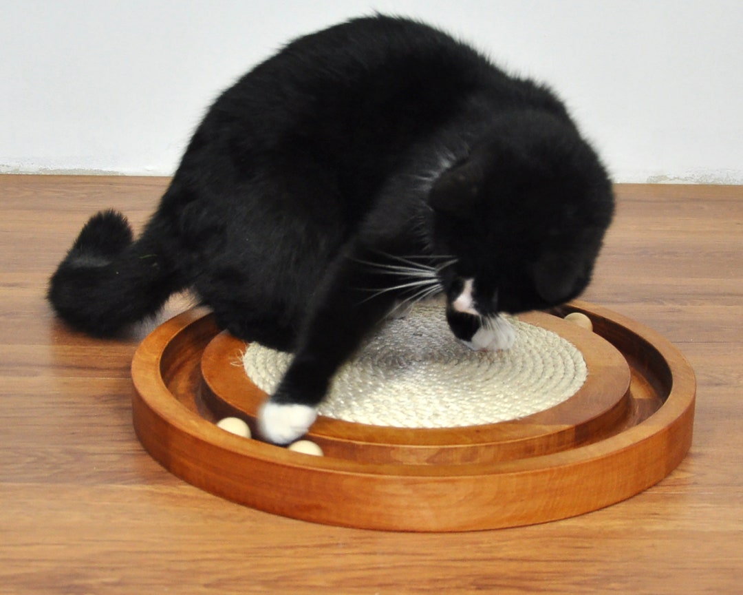 Cat Toy Cat Ball Game Cat Ball Chase Handmade of Natural Materials Only