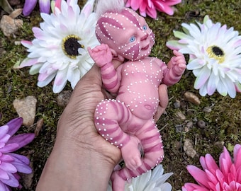 Bebê rosa inspirado nos Na'vi (coleção pessoal)