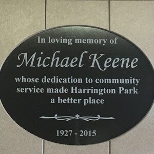 48 Memorial Bench with 8.5x11 laser engraved Stone Inlay image 6