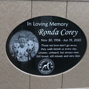 48 Memorial Bench with 8.5x11 laser engraved Stone Inlay image 8