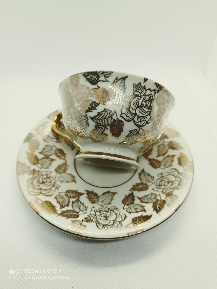 Collectible Ancienne Tasse à Café en Porcelaine de Bavaria, Doré, Décor Roses Dorés, Collection Déco