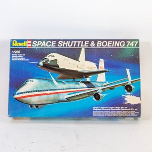 Vintage Revell Model Kit | Boeing 747 With Space Shuttle Discovery