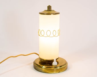 Bordslampa från mitten av århundradet | Opalglas med mässingsbas och detaljer | Vintage 50-tal