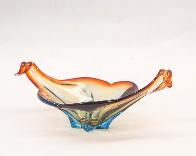 Burano Green Medium Serving Bowl - New main image 0