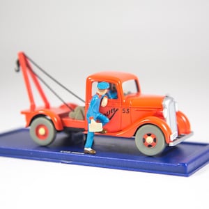 ATLAS TINTIN CAR # 44 Willys Jeep - Land of Black Gold Herge
