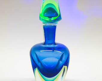 Murano Sommerso decanter | Seguso | Luigi Onesto design | Uranium glass