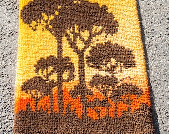 70-tals väggmatta | Skogsdekor | handbunden | tjock ull | vintage 70-tal