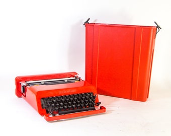 Olivetti Valentine | vintage typewriter | Design by Ettore Sottsass | vintage 60's
