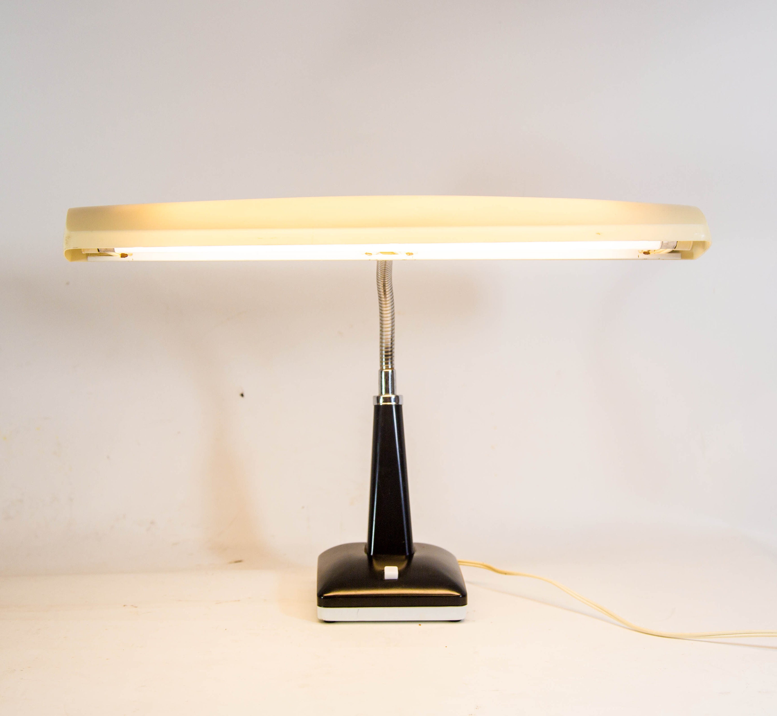【激安通販 オンラインショップ】日用品 Hitachi Midcentury Desk Design Space-age | Tubelight | Lamp その他