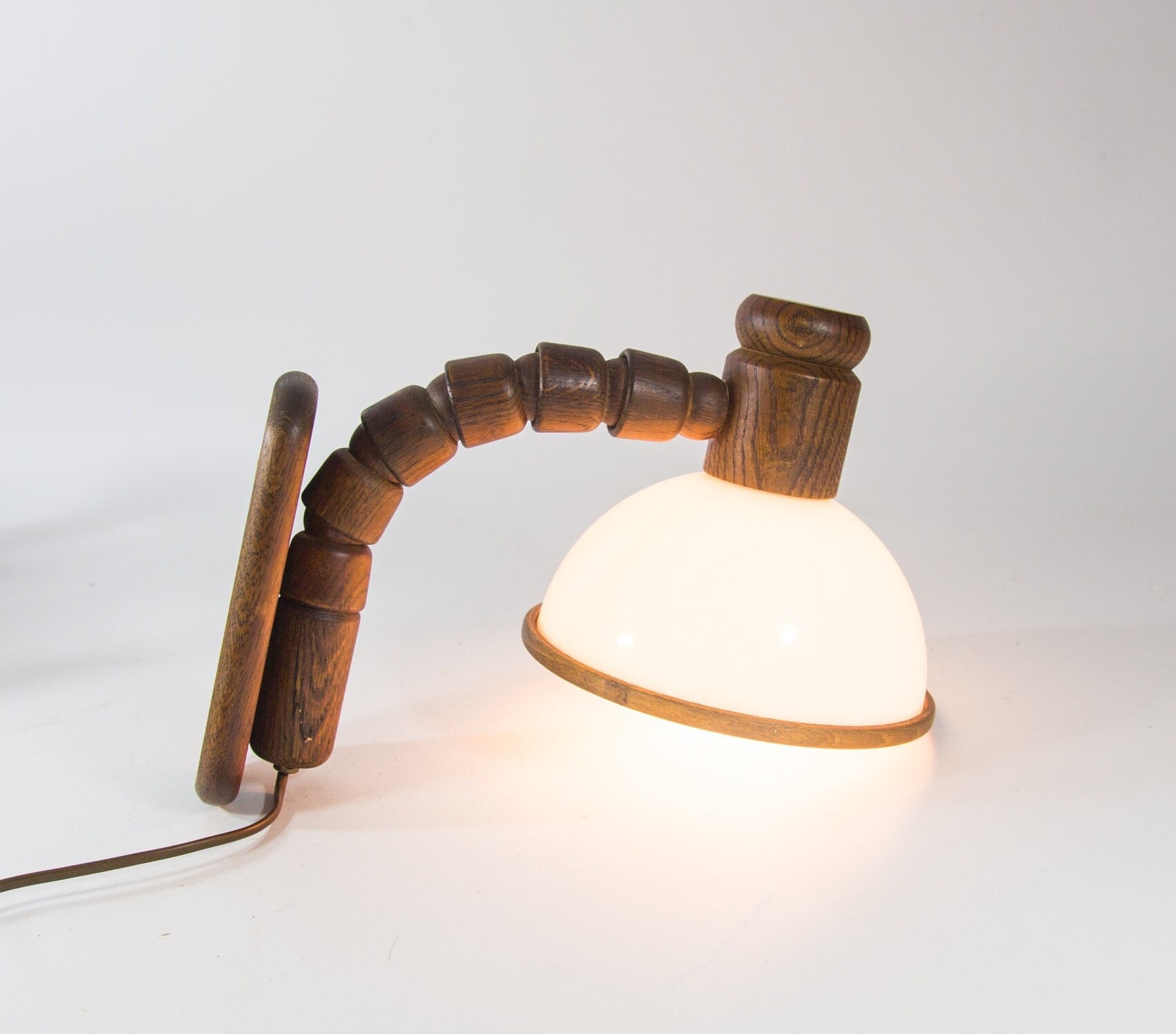 Vintage wall lamp | Steinhauer | Wooden base | Glass lampshade | vintage 80's