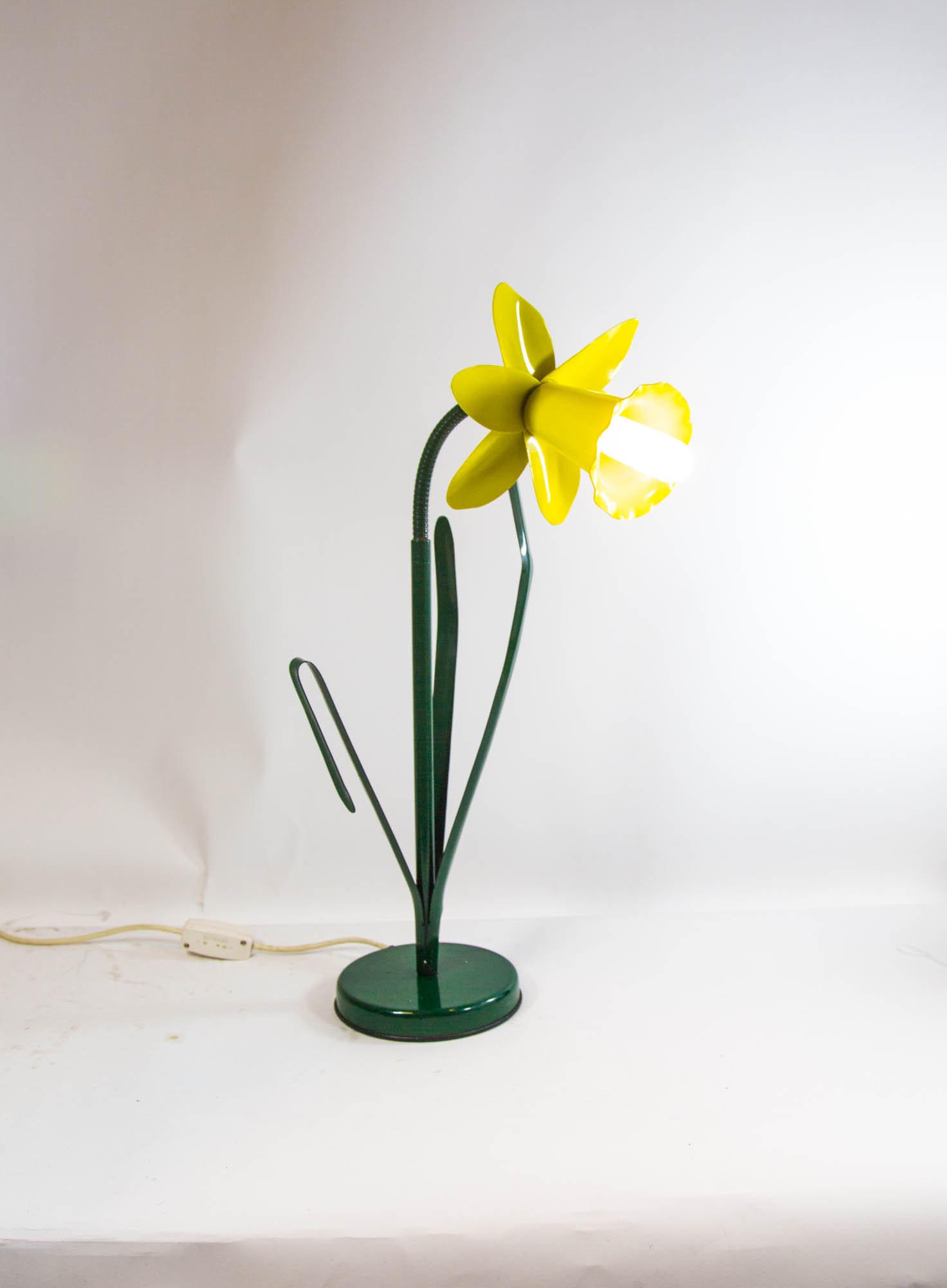 Daffodil lamp on sale
