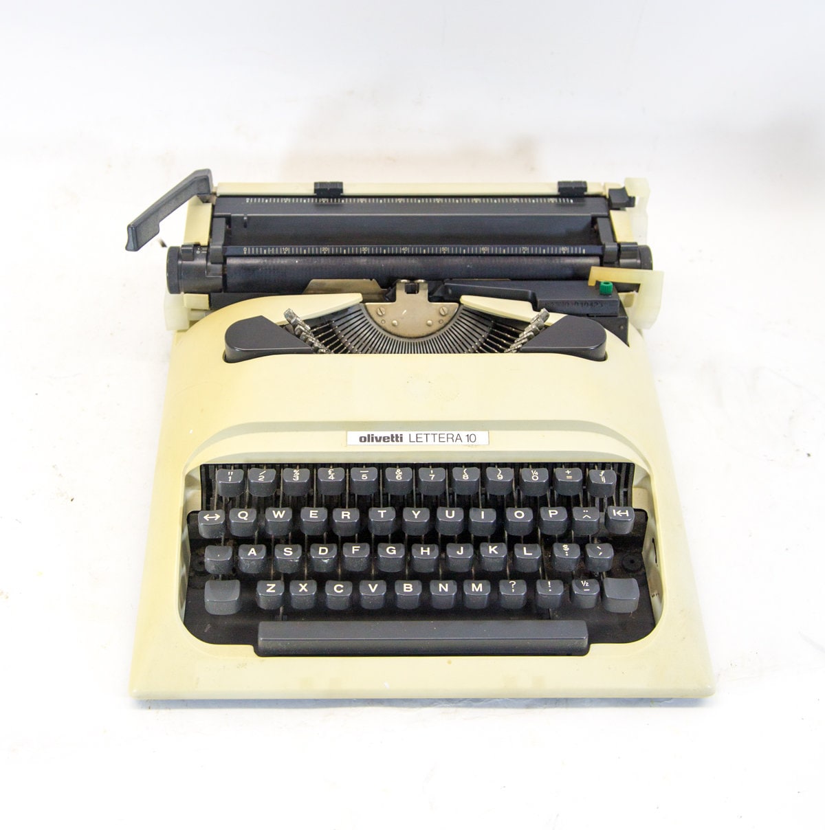 オリベッティ　タイプライター olivetti オリベッティ 