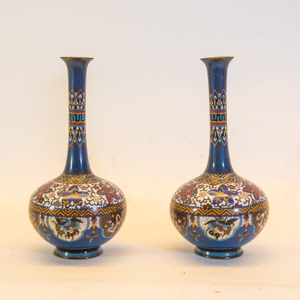 Paire de vases cloisonnés | Antiquité japonaise | Période Meiji | Fin du XIXe siècle | LOT DE 2