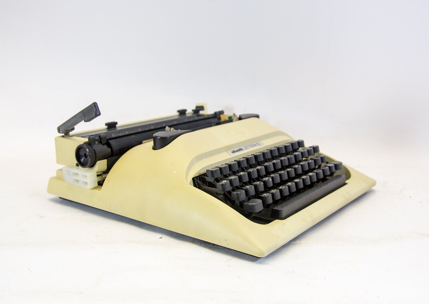 オリベッティ レッテラ32 oliveti lettera32 ヴィンテージタイプライター |オリベッティ レッテラ 10