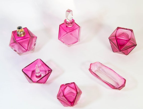 Art Deco vanity set | Pink glass | Geometric shap… - image 2