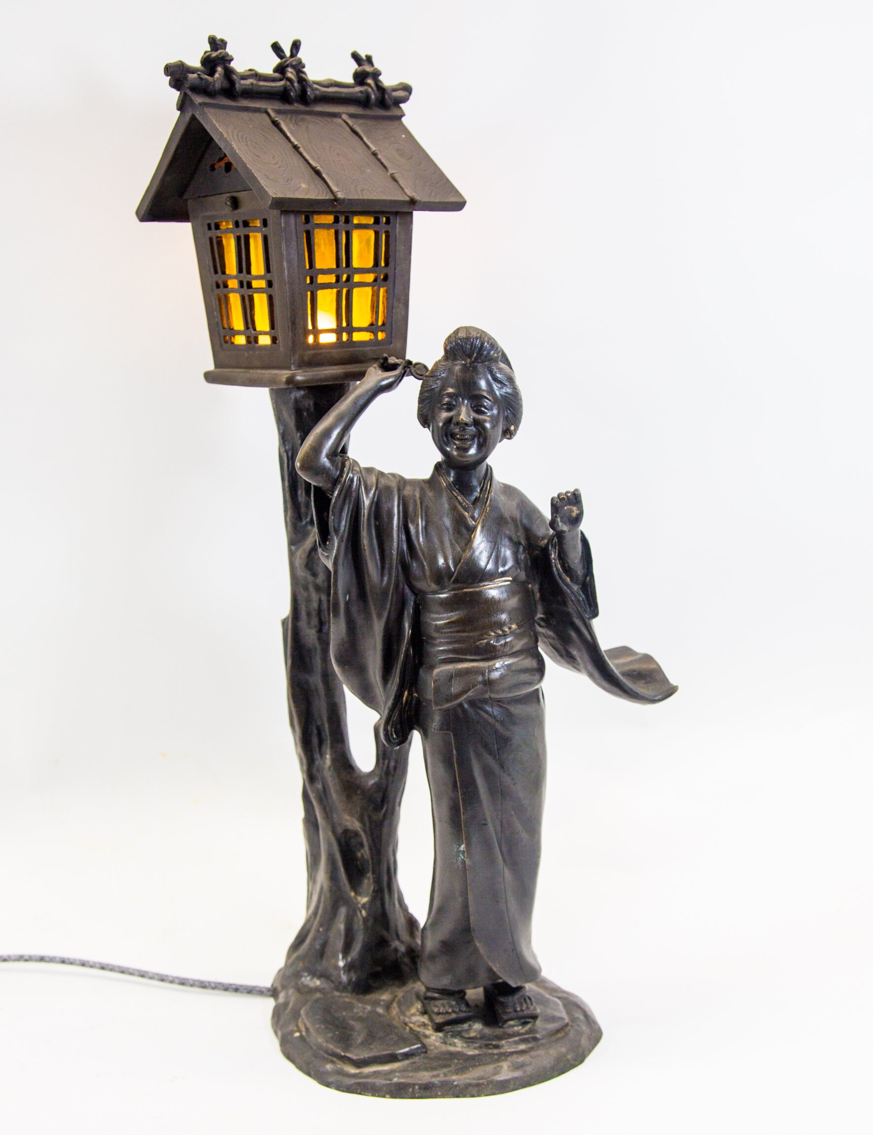 Antique japanese bronze online lamp