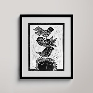 Impresión Linocut de Tres Pájaros (9x12in)
