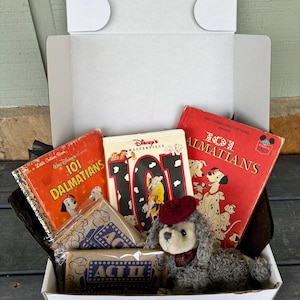 Velvet Rewind Nostalgia Box