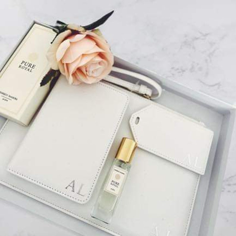 personalised luggage set