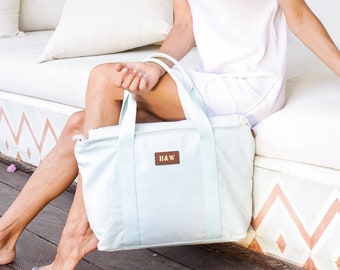 Brautjungfer Tragetaschen mit Monogramm, Brautjungfer Tasche Hochzeit Tragetaschen, Brautparty Geschenke Braut Hochzeitsgeschenk, Bachelorette Benutzerdefinierte Tragetasche