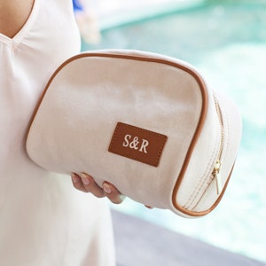 Monogramm Kosmetiktasche, Valentinstag Geschenk ihre personalisierte Make-up Tasche für Brautjungfern und Braut Wunderbares Geschenk und Brautjungfer Vorschlag