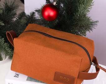 Personalized Toiletry Bag Christmas Gift Men | Holiday Gift for Him Husband Dad | Custom Dopp Kit Groomsmen Gift | Travel Bag