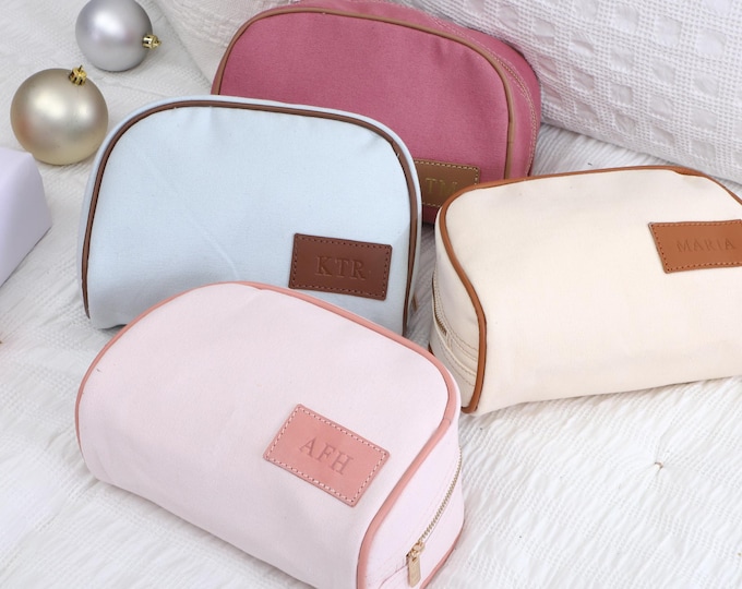 Personalized Makeup Bag Christmas Gift | Monogram Travel Cosmetic Case | Stocking Stuffer for Her | Holiday Gift for Mom Bridesmaid Sister