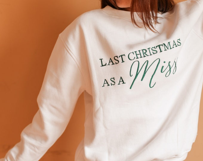 Fiance Christmas Gift for her, Christmas Sweatshirt for Bride,Fiance Crewneck, Gift for Bride to Be, Bridal Shower Gift Personalized