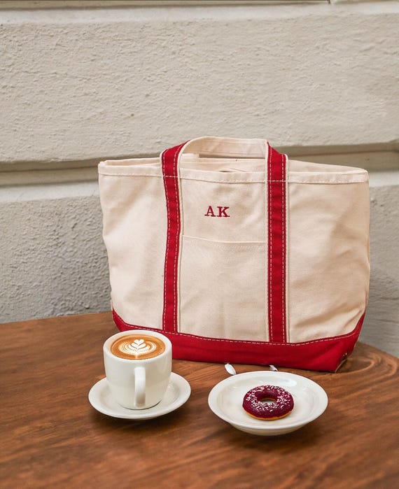 Customized Name Tote Bags Embroidered Tote Bag Bridesmaid Gift Beach Bag Monogram Bag Canvas Tote Bag Bridesmaid Bag