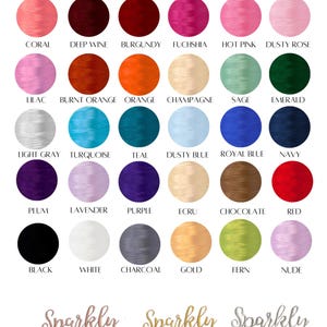 Puede incluir: Una tabla de colores de hilo para bordar, que incluye coral, vino tinto, burdeos, fucsia, rosa intenso, rosa polvoriento, lila, naranja quemado, naranja, champ&aacute;n, salvia, esmeralda, gris claro, turquesa, verde azulado, azul cielo, azul real, azul marino, ciruela, lavanda, morado, crudo, chocolate, rojo, negro, blanco, carb&oacute;n, oro, helecho, nude, oro rosa brillante, oro brillante y plata brillante.