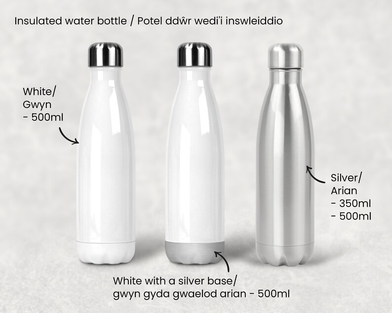 K&ouml;nnte beinhalten: Drei isolierte Wasserflaschen. Eine ist wei&szlig; mit silbernem Boden, eine ist wei&szlig; und eine ist silber. Die Flaschen sind 500 ml und 350 ml.
