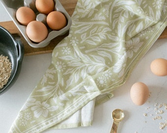 Wildflower Tea Towel - Key Lime