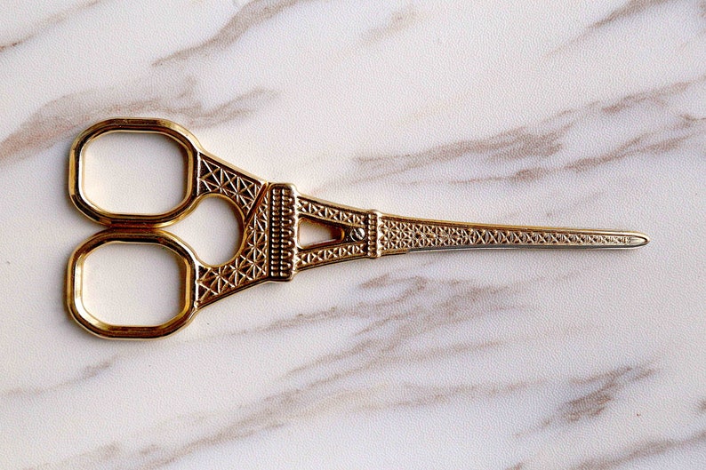 Eiffel Tower Sewing Scissor /Gold Antique Vintage Scissors /embroidery scissors/cute stationery/planner accessories/cute stationery imagen 1