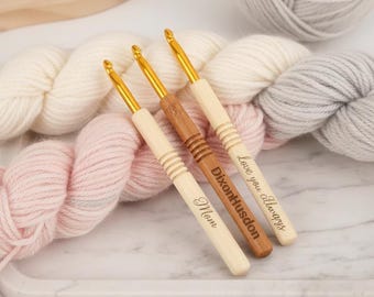 Custom Engraved Name Crochet Hook, personalized  Crochet Hook, Crochet Hook Tool, Ergonomic Crochet Hook, Mother's Day Gift