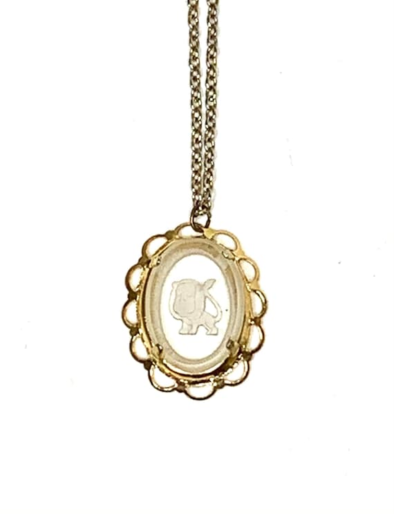 Cameo Jewelry, Vintage Jewelry Necklace - image 1