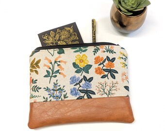Rifle Paper Makeup Bag: Cream Meadow Wildflower / Travel