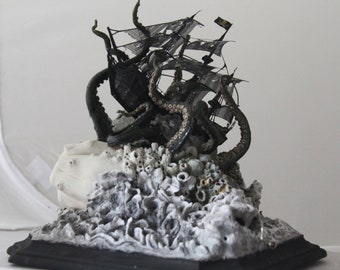 The Curse of Calypso - sculptuur, kraken, piraten of the Caribbean, muziekdoos, led