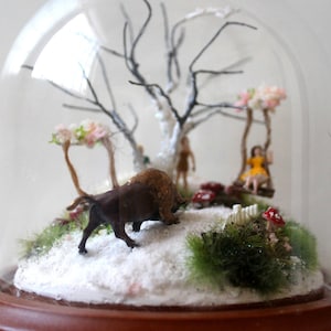 Miniature Diorama Fantasy Fairy Micro World Glass Dome Tiny Fairies: A Beast of Gold | scented with cotton candy