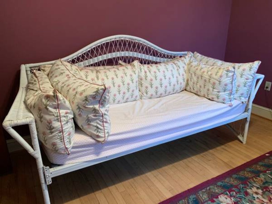 Vintage White Wicker Twin Daybed Tropical Furniture Bohemian