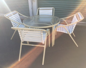 Vintage Brown Jordan Paragon Dining Set, 4 Arm chairs with Aluminum frames and Cream Vinyl Straps with Textured Glass Top Table