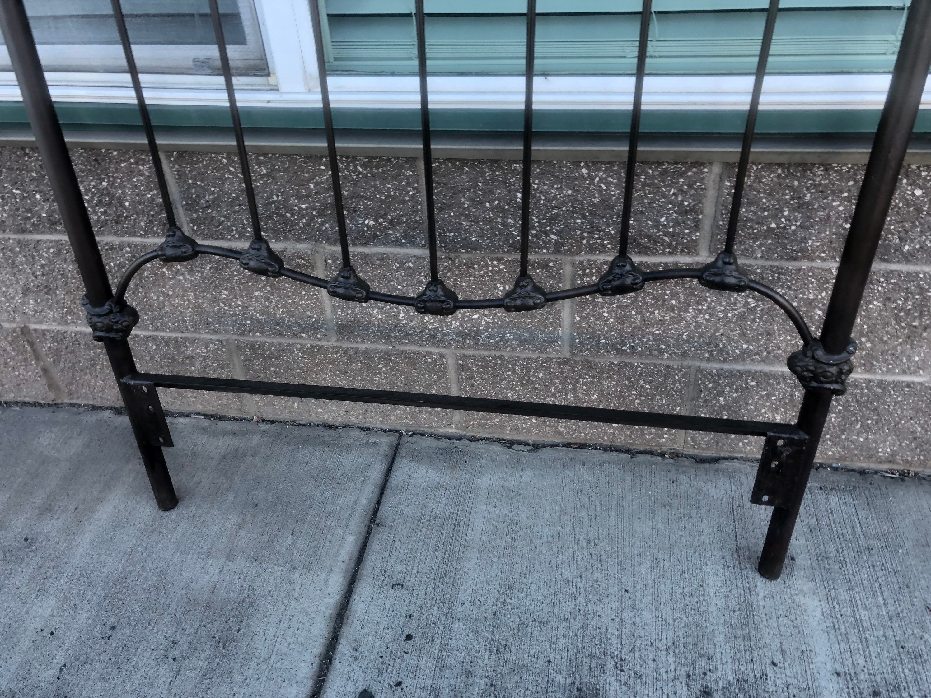 Pair of Vintage Cast Iron Twin Beds Twin Size With Headboard Etsy