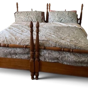 Pair of Antique Pineapple Post Twin Size Beds- American Victorian Era