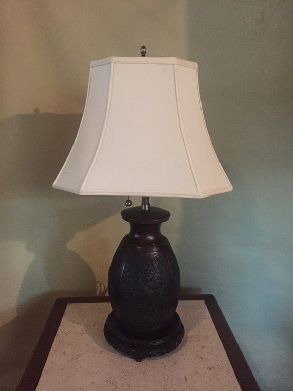 Vintage Marbro Bronze Asian Style Table Lamp Adorned With a