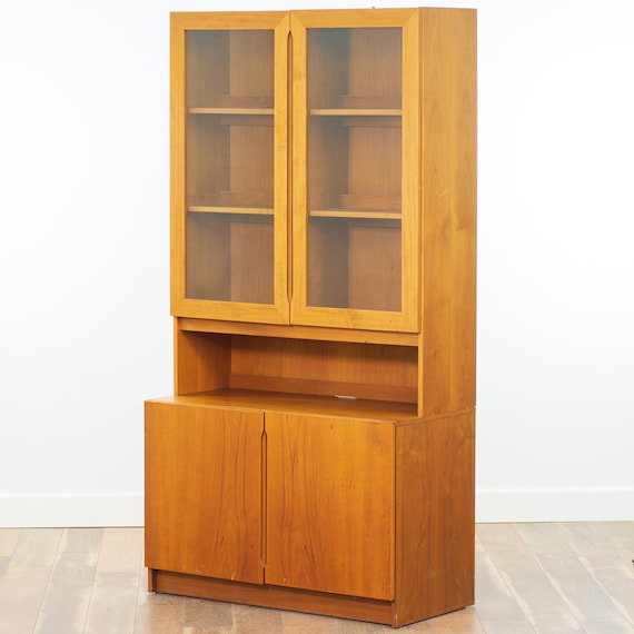 Mid century Danish Modern Teak Display Hutch China Hutch Cabinet