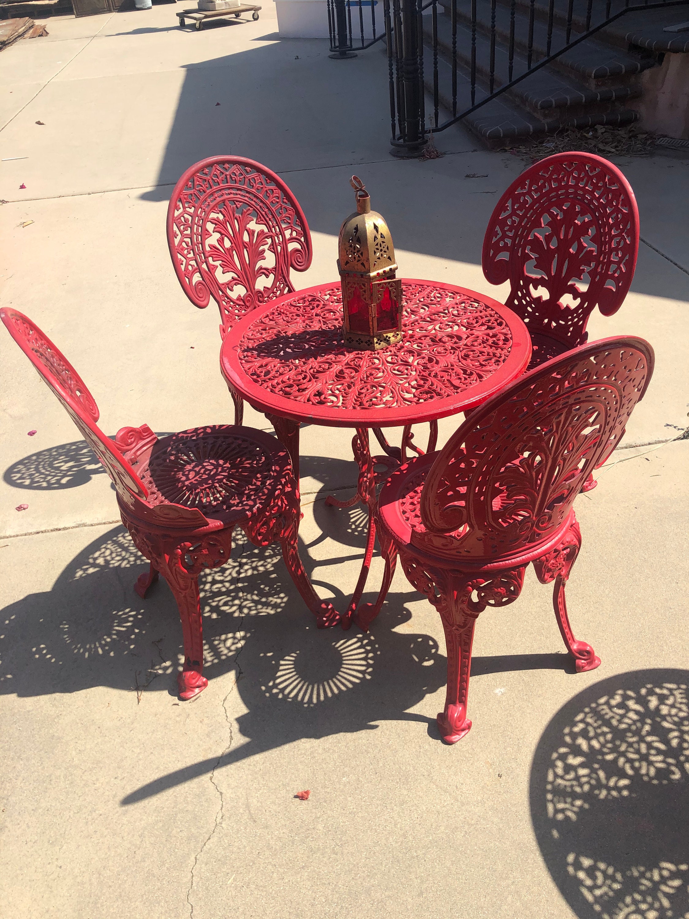 vintage aluminum table and chairs