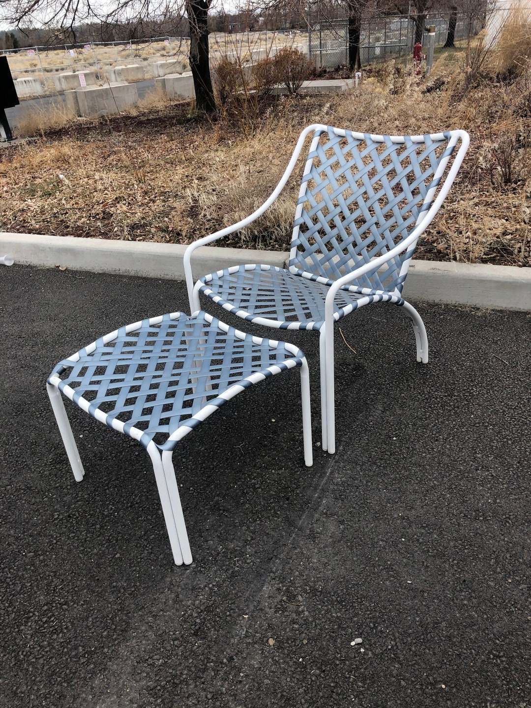 Vintage Brown Jordan Tamiami Chair With Footstool Blue/white Etsy