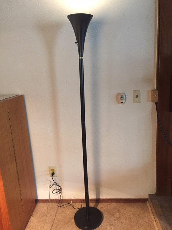Iconic Laurel Mid Century Modern Trumpet or Tulip Floor Lamp 3
