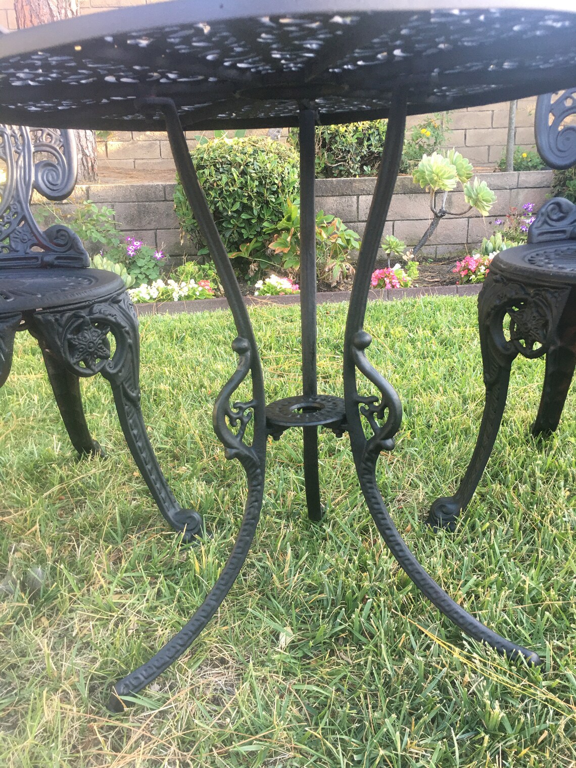 Vintage Cast Aluminum Patio Set 4 Chairs and Dining Table - Etsy