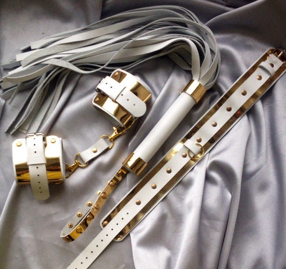 bdsm flogger whip Bdsm flogger whip
